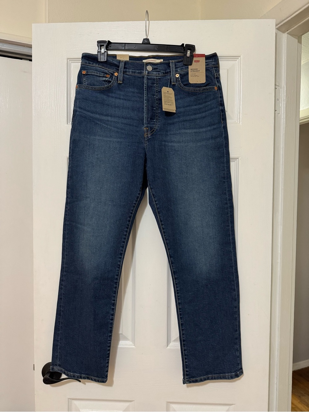 NWT Levi’s Wedgie Straight Jeans Size 32